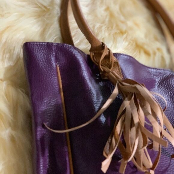 WOMEN PURPLE TOTE BAG WITH TASSLES - Picture 6 of 7